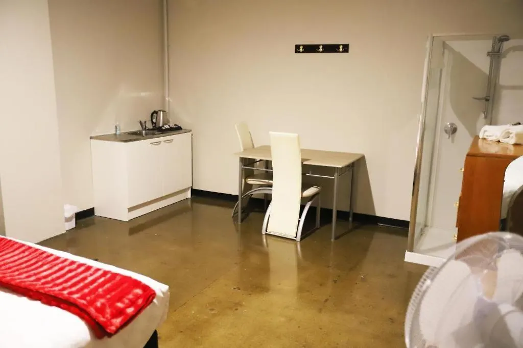 *** Aparthotel Aura Hotel Wellington New Zealand
